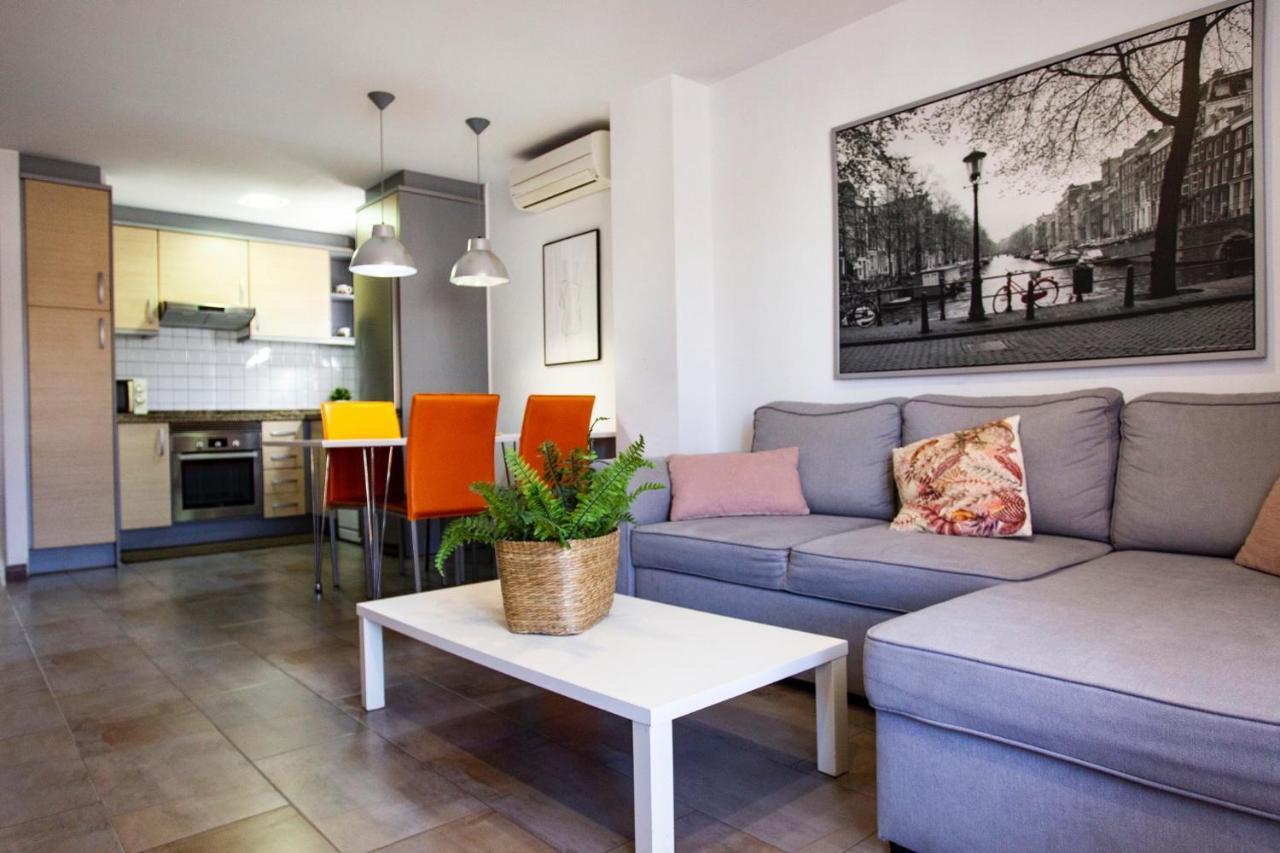 Apartamento A 50 Metros De La Playa, Luminoso Y Acogedor أوليفا المظهر الخارجي الصورة