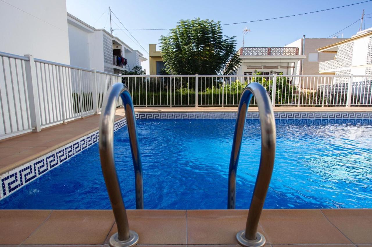 Apartamento A 50 Metros De La Playa, Luminoso Y Acogedor أوليفا المظهر الخارجي الصورة