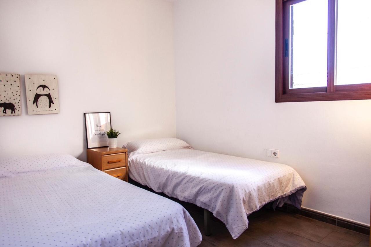 Apartamento A 50 Metros De La Playa, Luminoso Y Acogedor أوليفا المظهر الخارجي الصورة