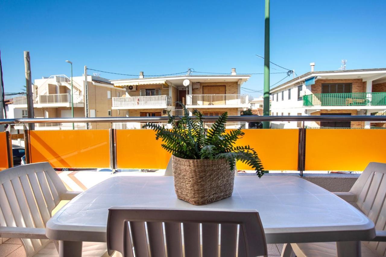 Apartamento A 50 Metros De La Playa, Luminoso Y Acogedor أوليفا المظهر الخارجي الصورة